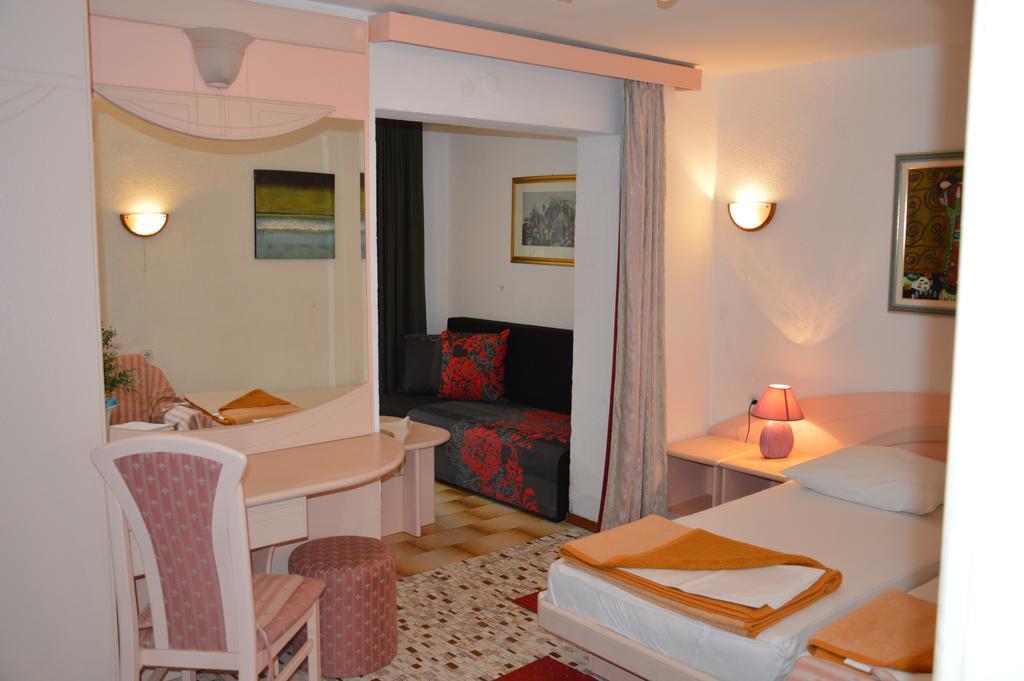 Hous Mira Lägenhet Poreč Rum bild